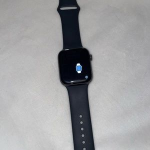 Apple Watch series 4 44mm please read!